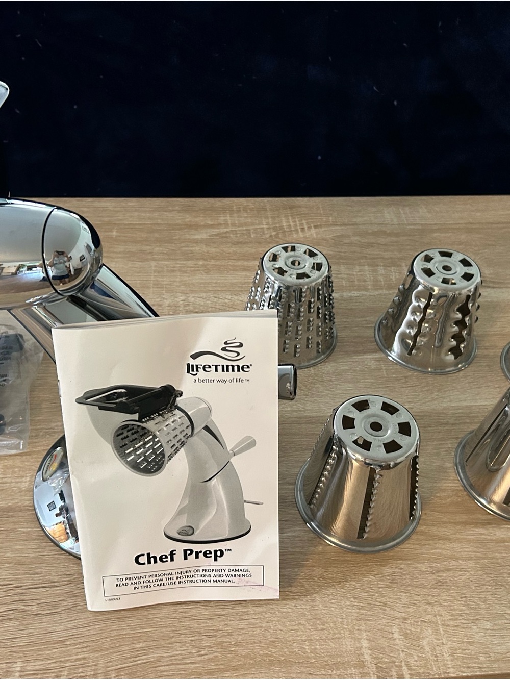 Lifetime Chef Prep Stainless Steel Rotary Grater – Silver
